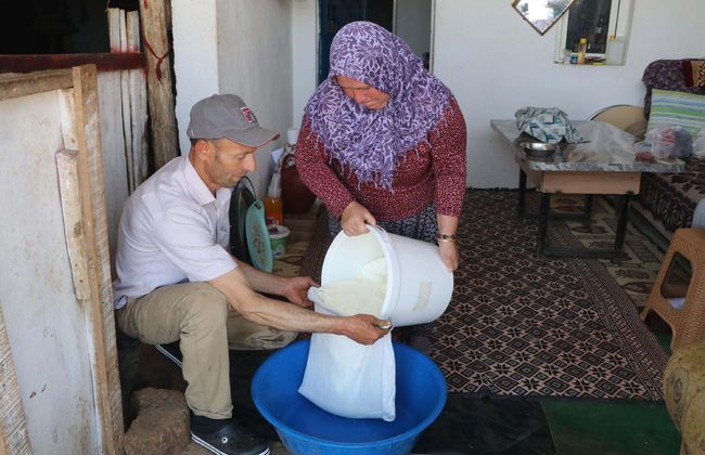 Taze koyun yoğurdu paketleniyor, Babadağ Denizli